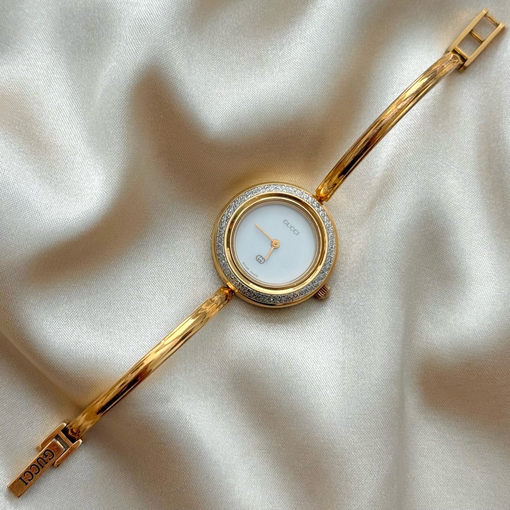 AUTHENTIC VINTAGE GUCCI PLAY 12 BEZEL WATCH (WITH DIAMOND CUT BEZEL) - FULL SET - Picture 3 of 11